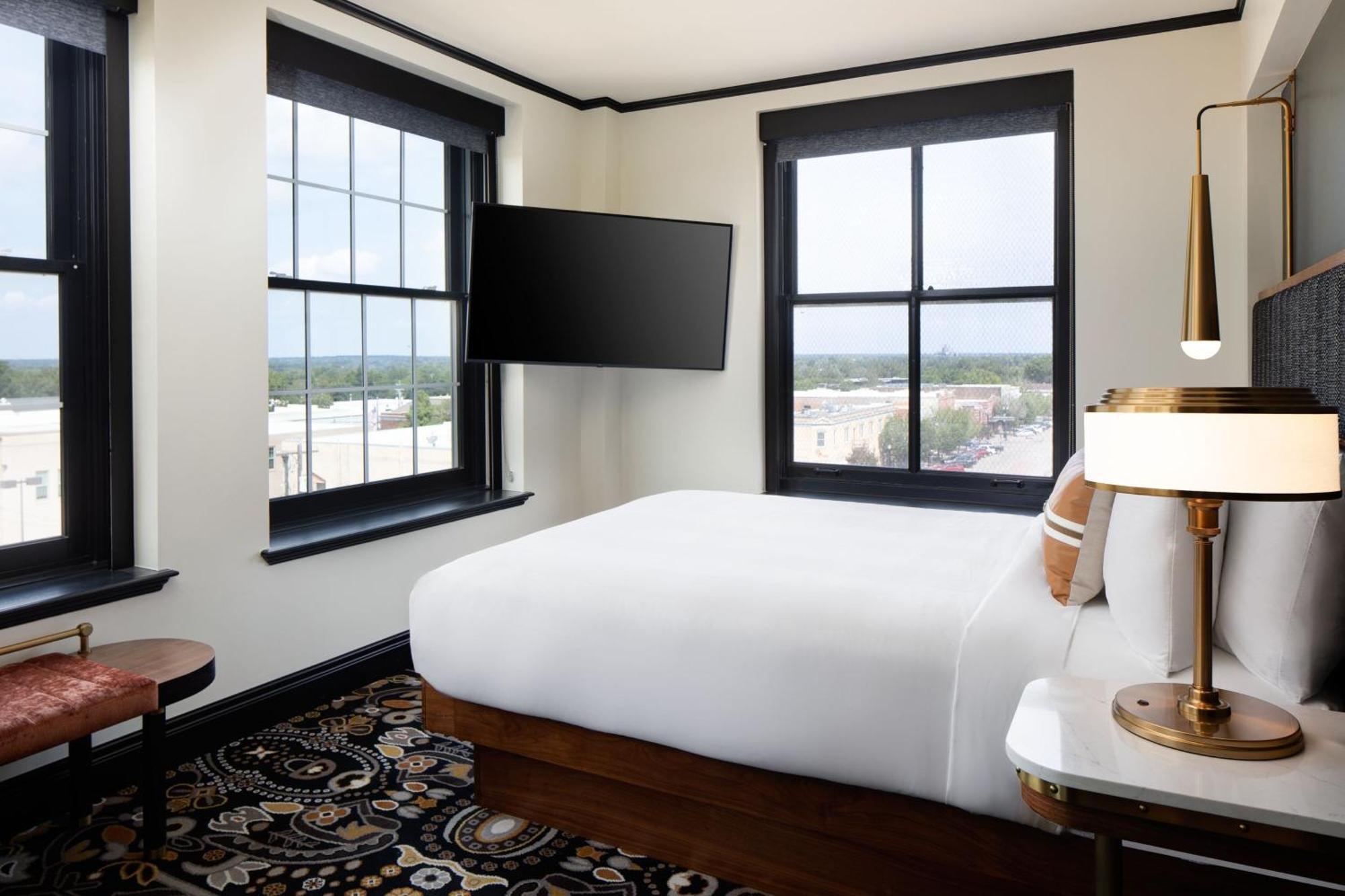 The Lasalle Hotel, Bryan College Station, A Tribute Portfolio Hotel Экстерьер фото