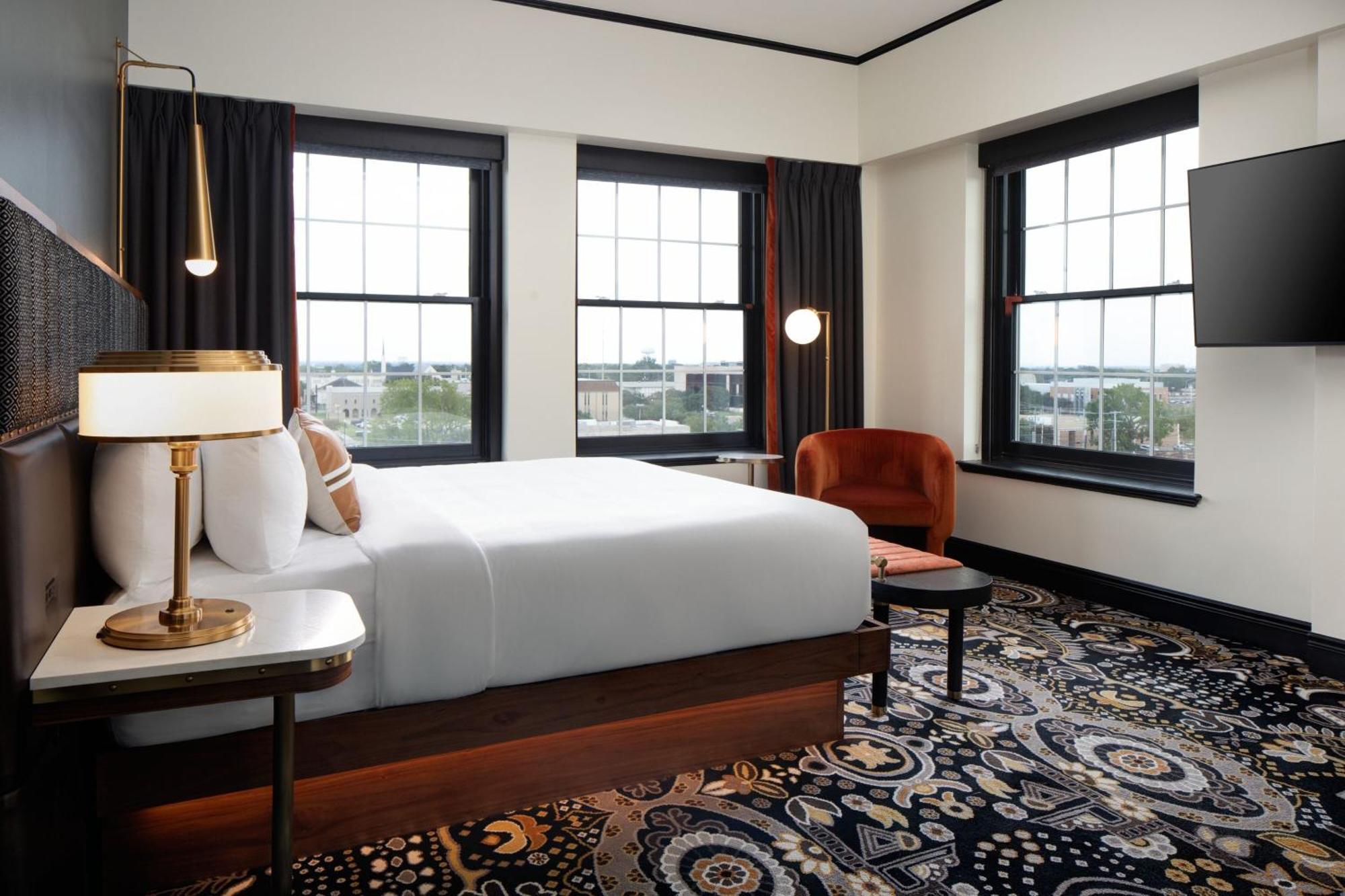 The Lasalle Hotel, Bryan College Station, A Tribute Portfolio Hotel Экстерьер фото
