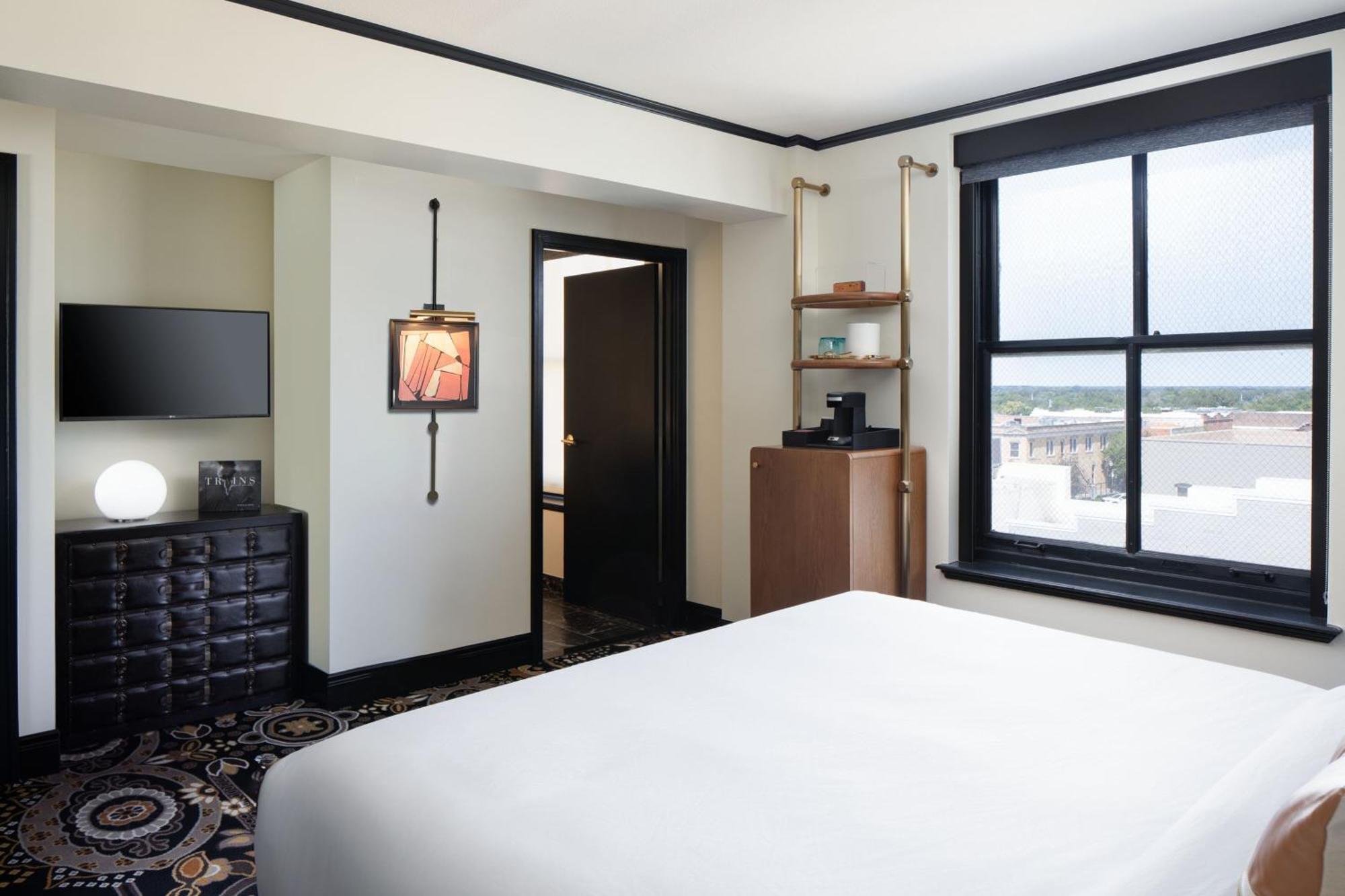 The Lasalle Hotel, Bryan College Station, A Tribute Portfolio Hotel Экстерьер фото