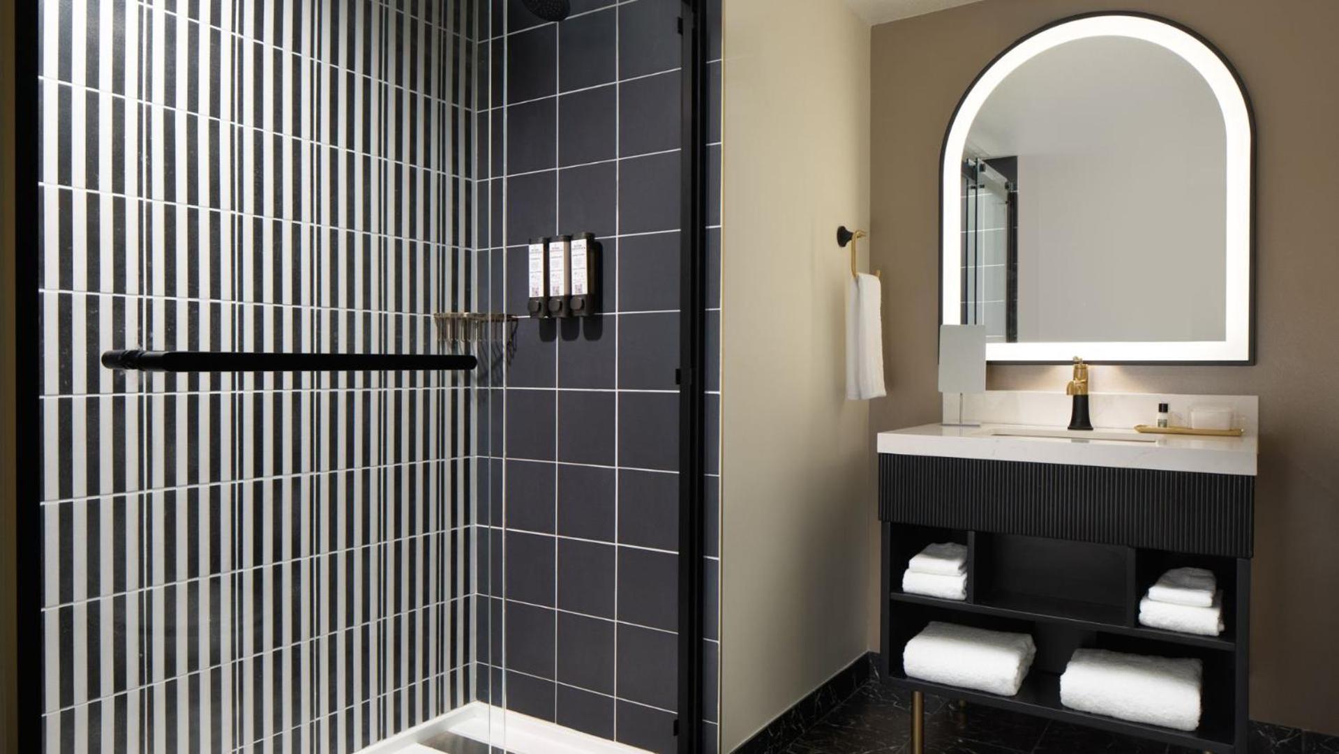 The Lasalle Hotel, Bryan College Station, A Tribute Portfolio Hotel Экстерьер фото