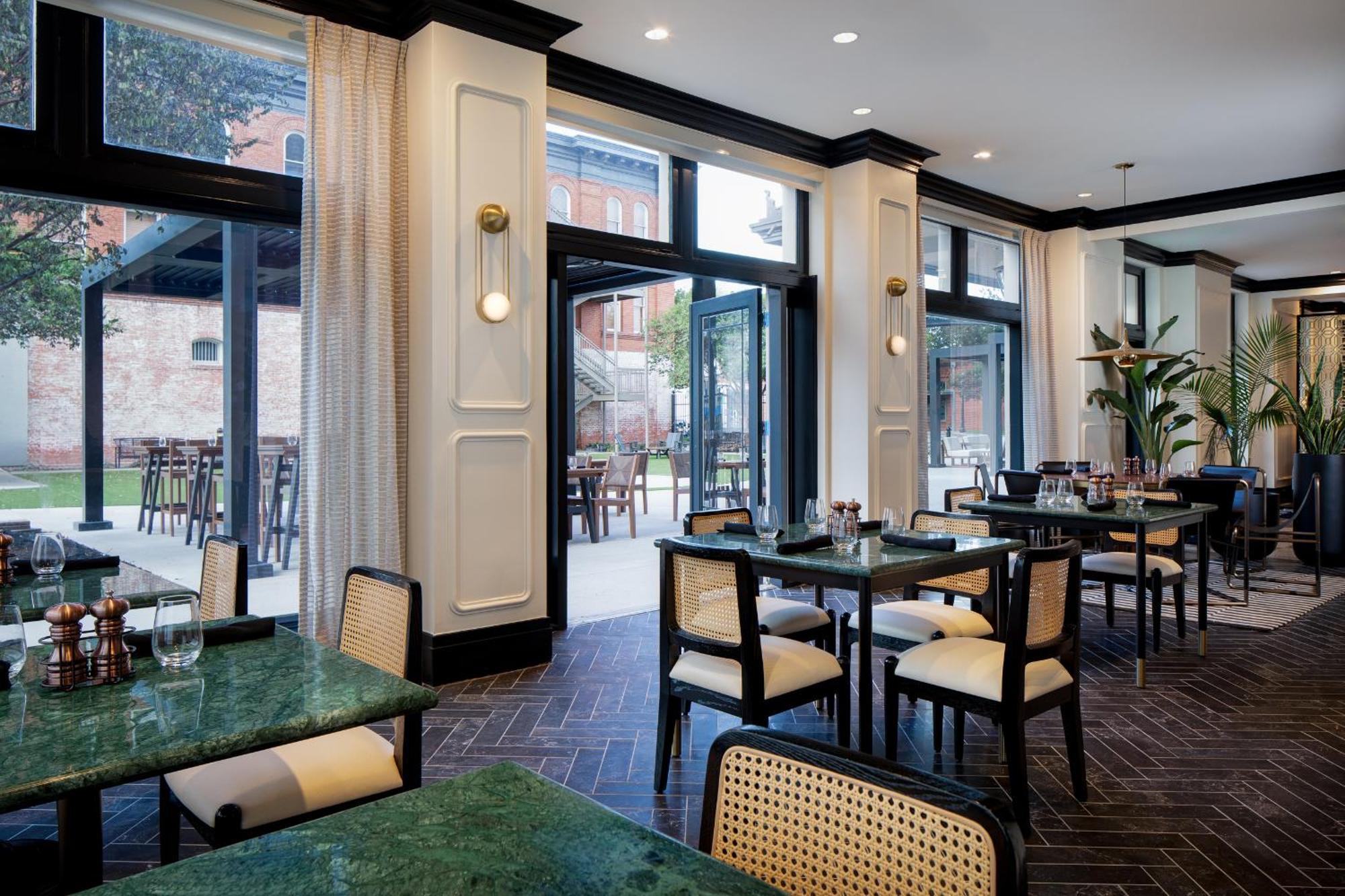 The Lasalle Hotel, Bryan College Station, A Tribute Portfolio Hotel Экстерьер фото